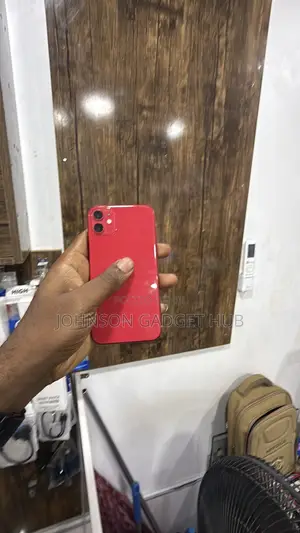 Apple iPhone 11 64 GB Red