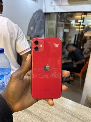 Apple iPhone 11 128 GB Red
