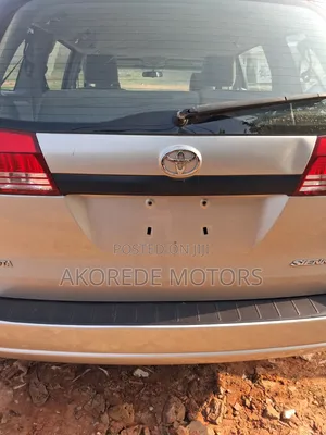 Toyota Sienna 2006 Silver