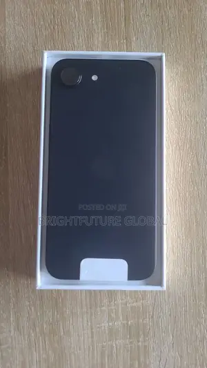 New Apple iPhone 16e 128 GB Black