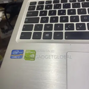Laptop Asus K56CB 12GB Intel Core i7 HDD+SSD 700GB
