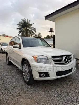 Mercedes-Benz GLK-Class 350 4MATIC 2012 White
