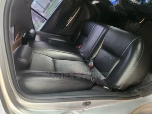 Toyota Yaris 2010 Silver