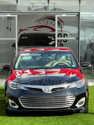Toyota Avalon XLE Premium Sedan FWD (3.5L 6cyl 6A) 2013 Black