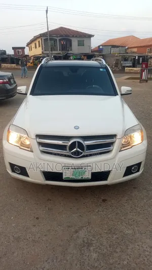 Mercedes-Benz GLK-Class 2011 White