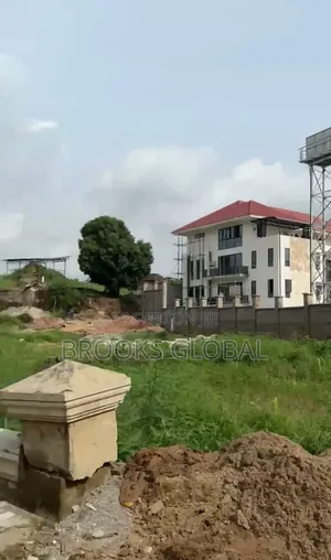 A Flat Land of 1,135.75 Feet at Maitama for Sale