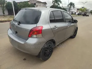 Toyota Yaris 2010 Gray