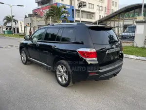 Toyota Highlander 2011 Black