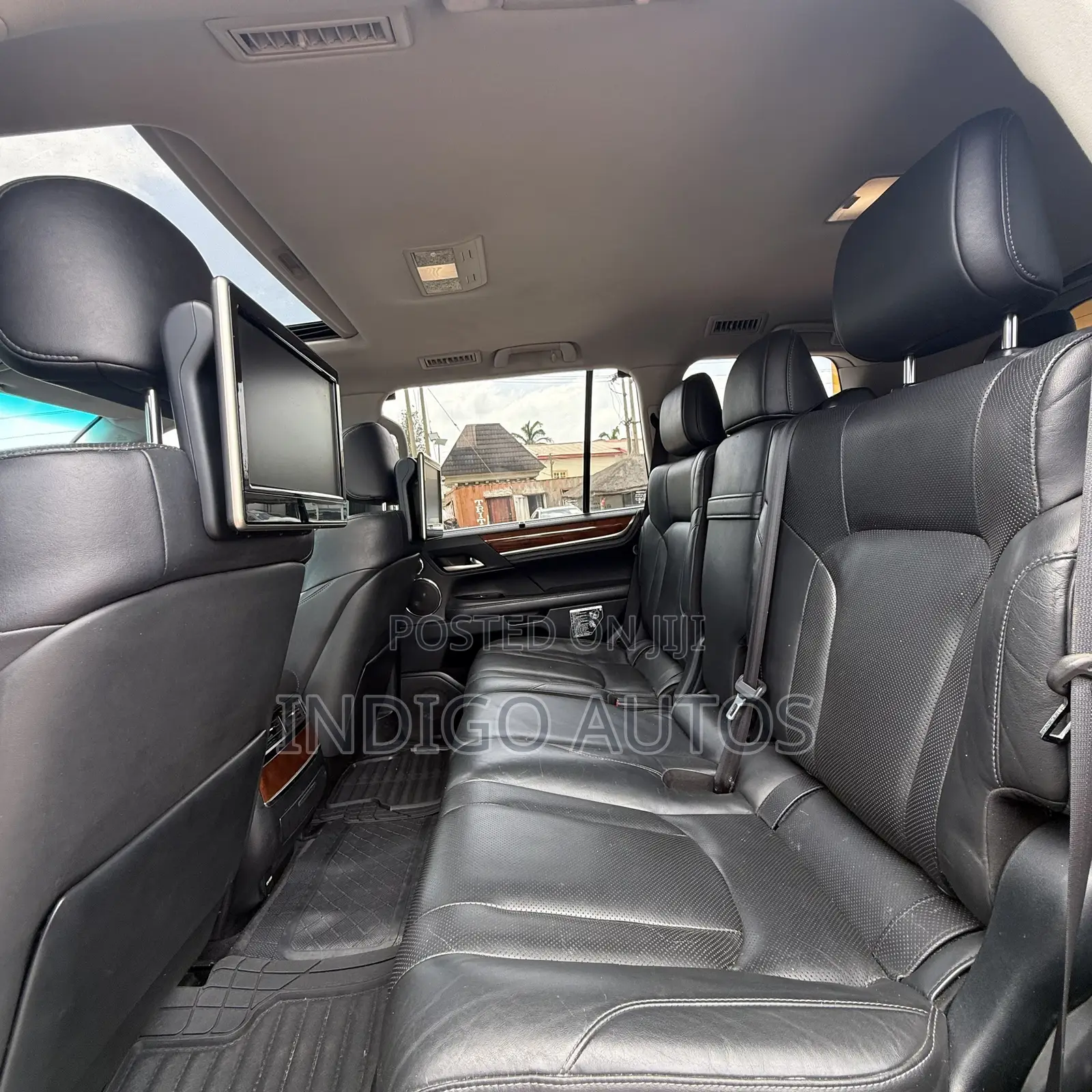 Lexus LX 2017 Black