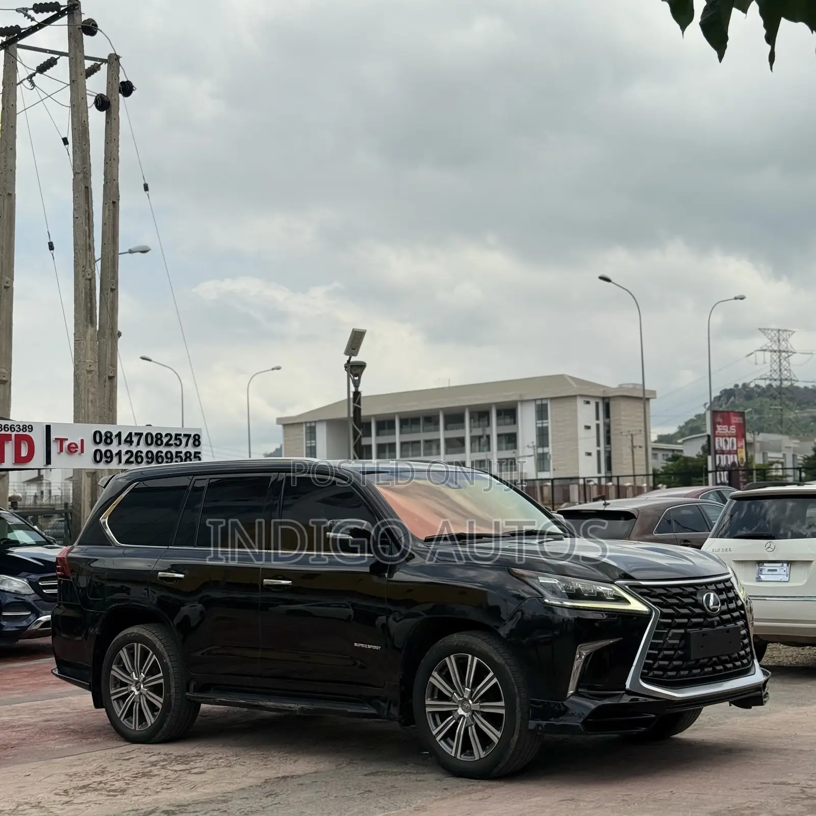 Lexus LX 2017 Black