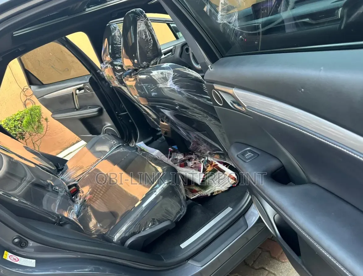Lexus RX 2019