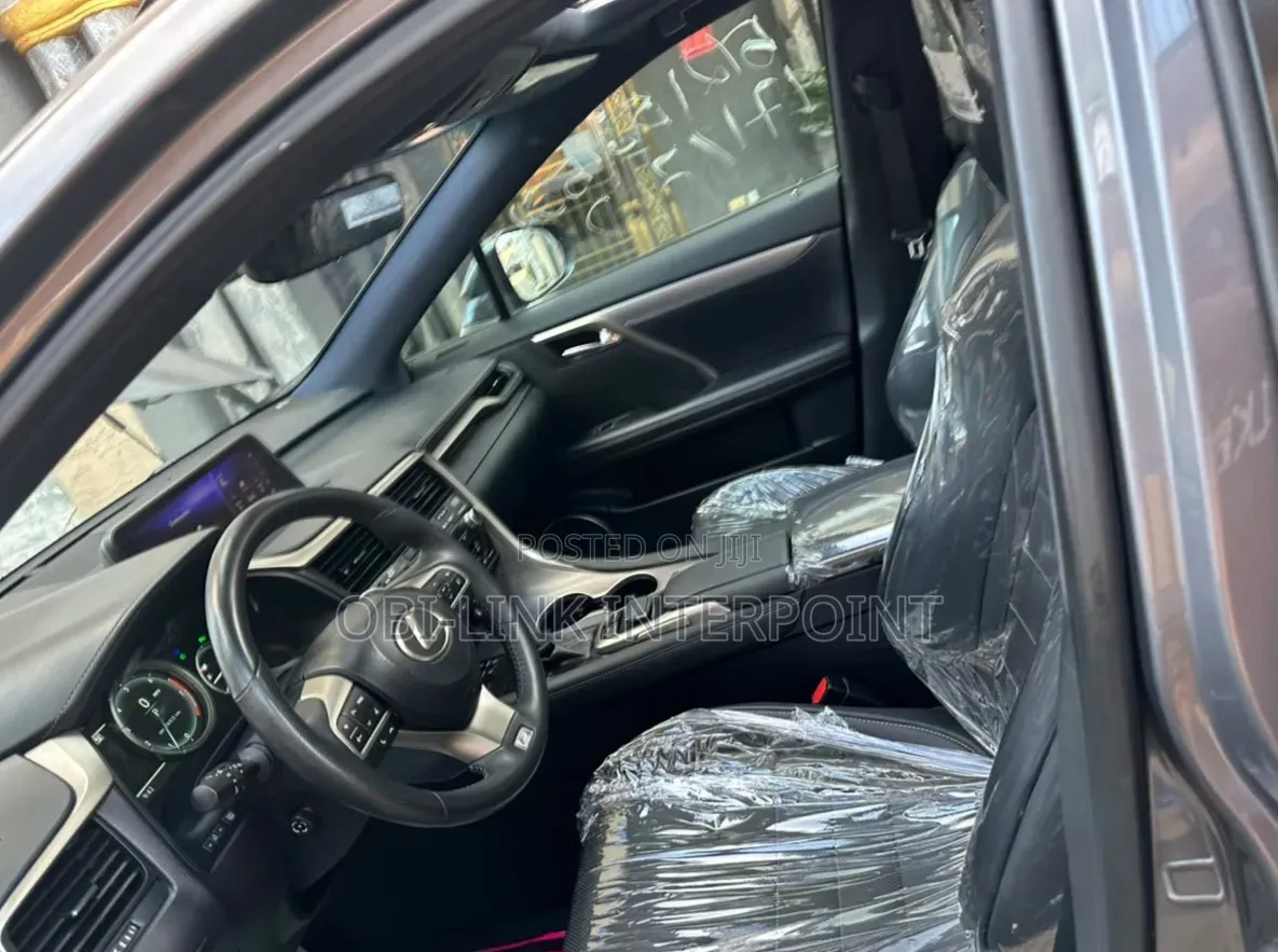 Lexus RX 2019