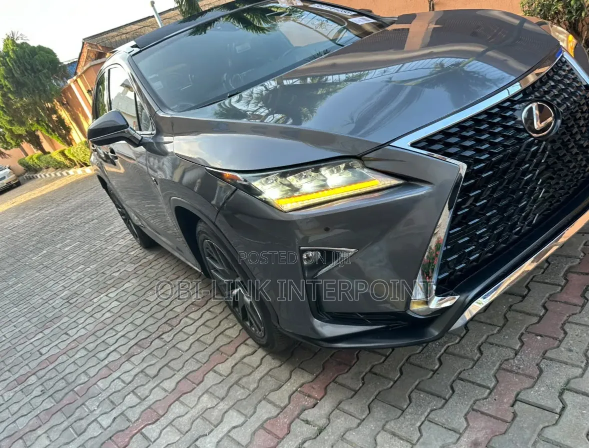Lexus RX 2019