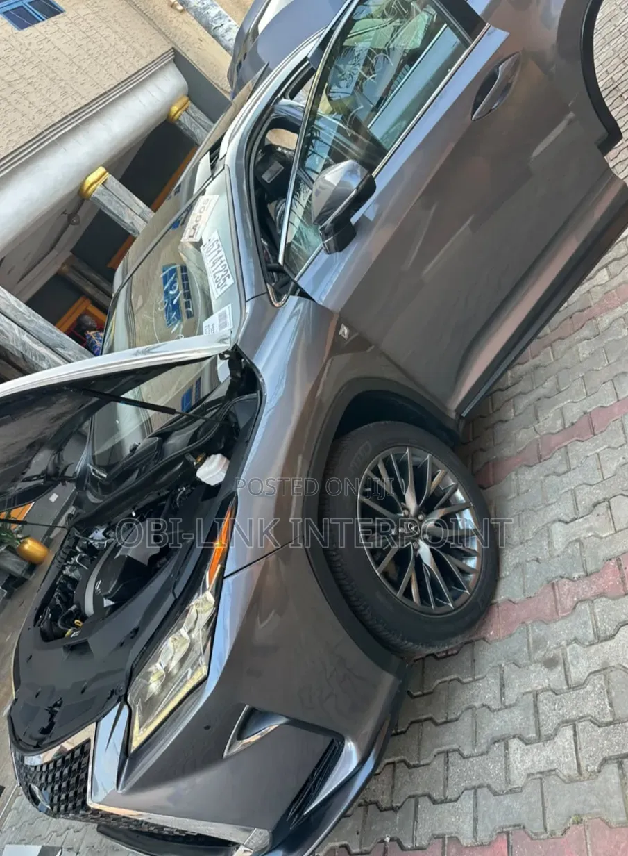 Lexus RX 2019