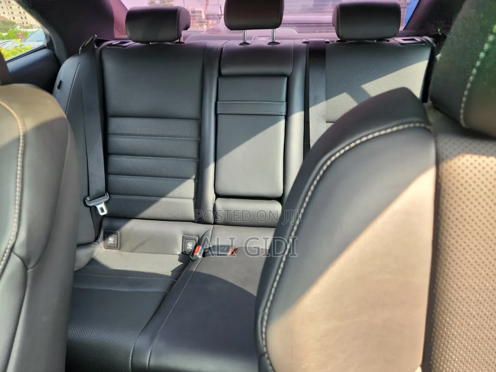 Lexus IS 350 AWD 2016 Brown