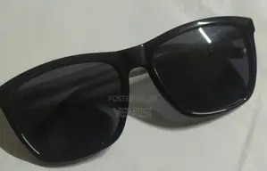Classic Unisex Wayfarer Black Sunglasses
