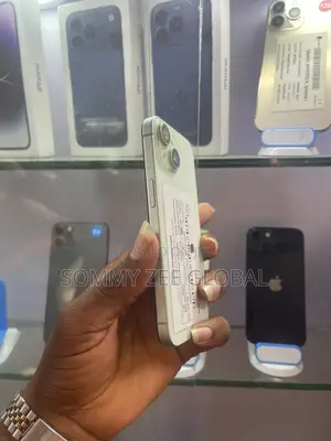 Apple iPhone 15 128 GB Green