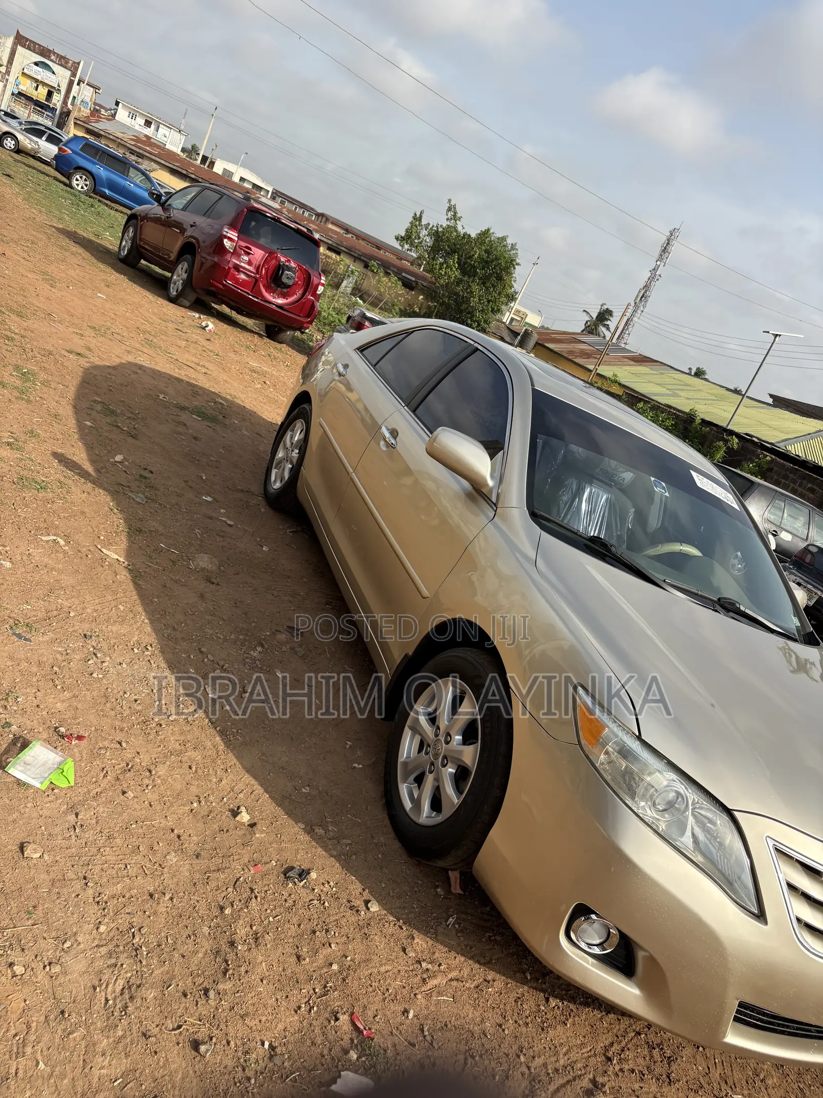 Toyota Camry 2010 Gold