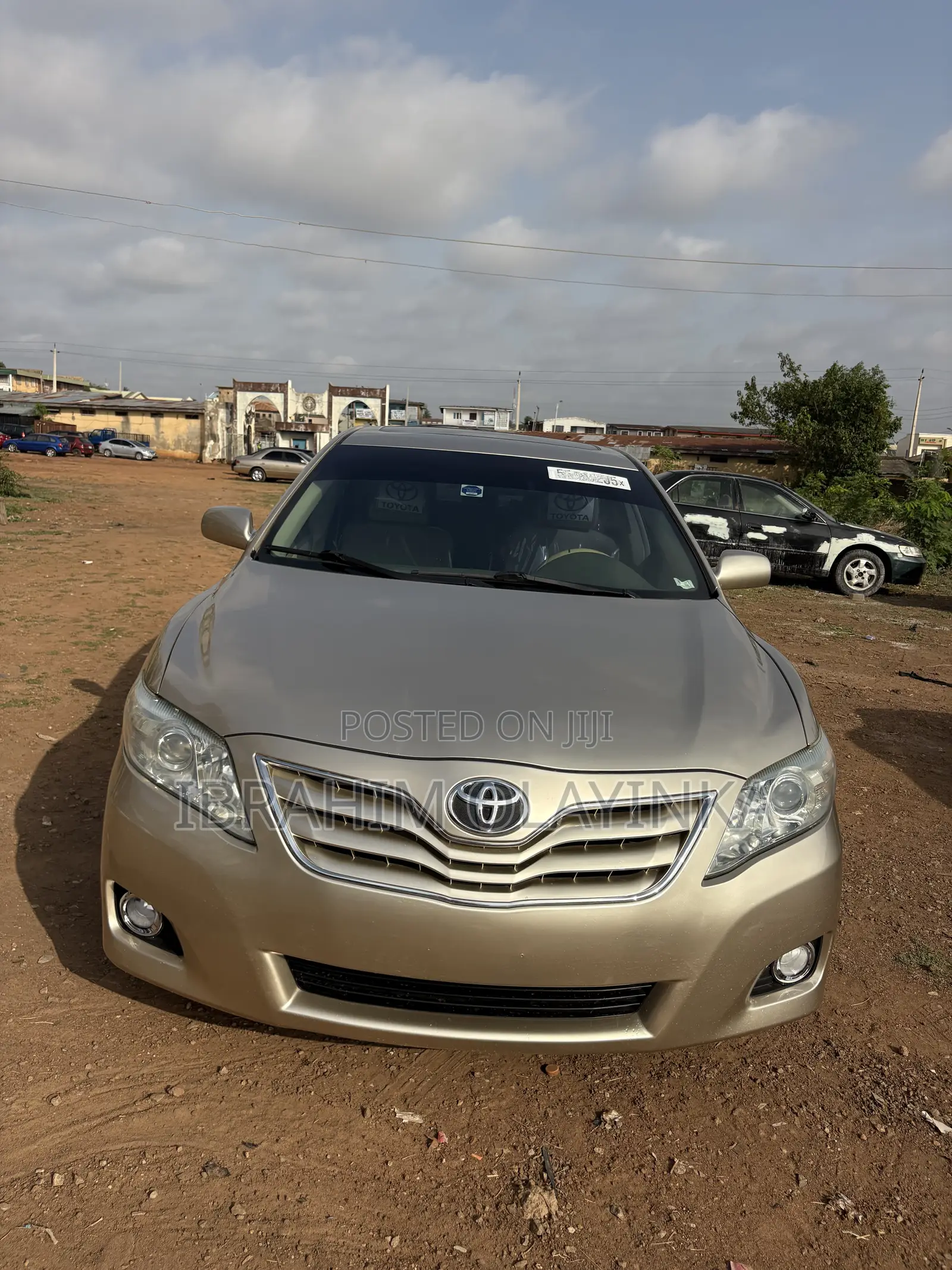 Toyota Camry 2010 Gold