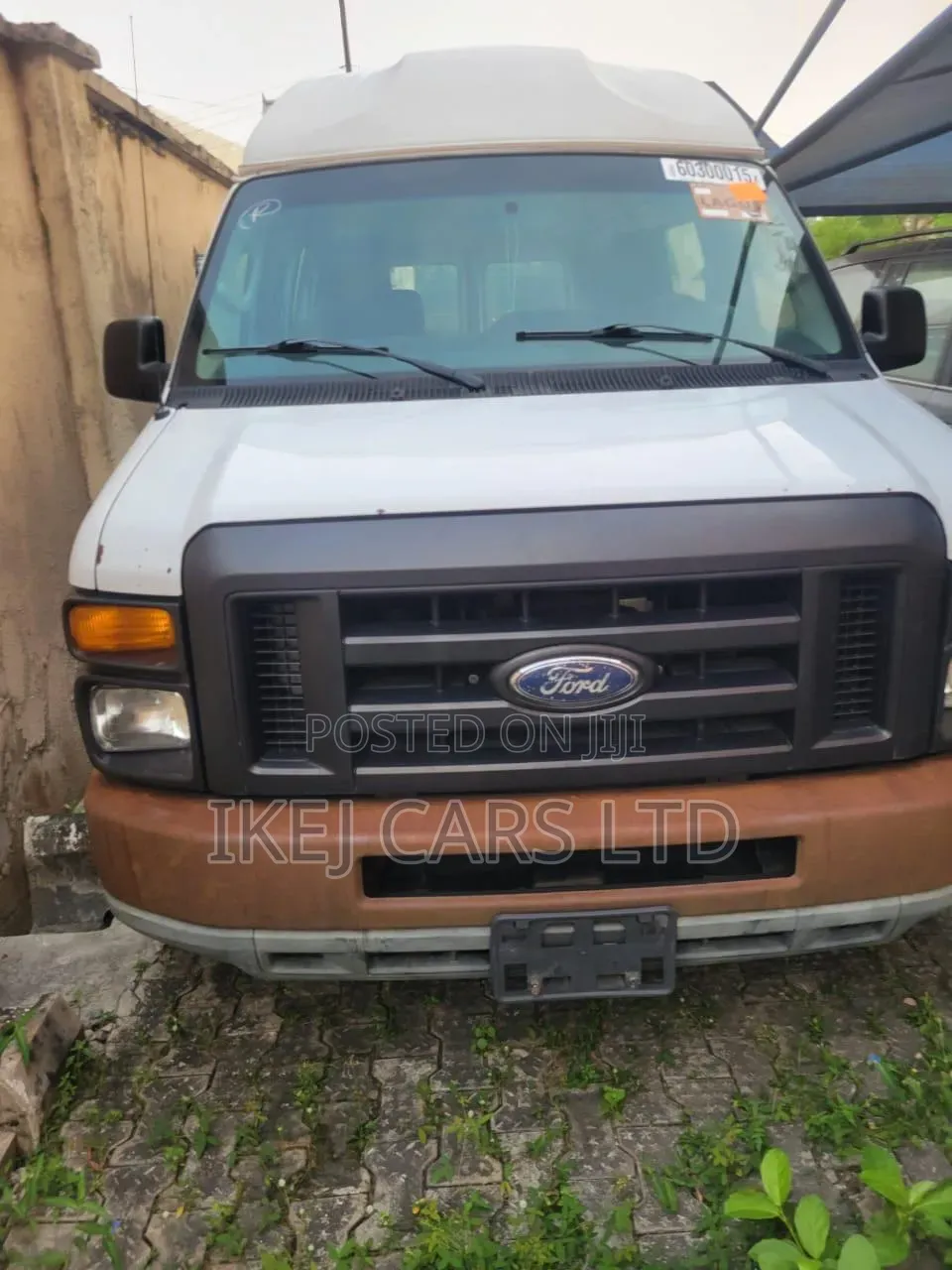 Ford E250 2010 White