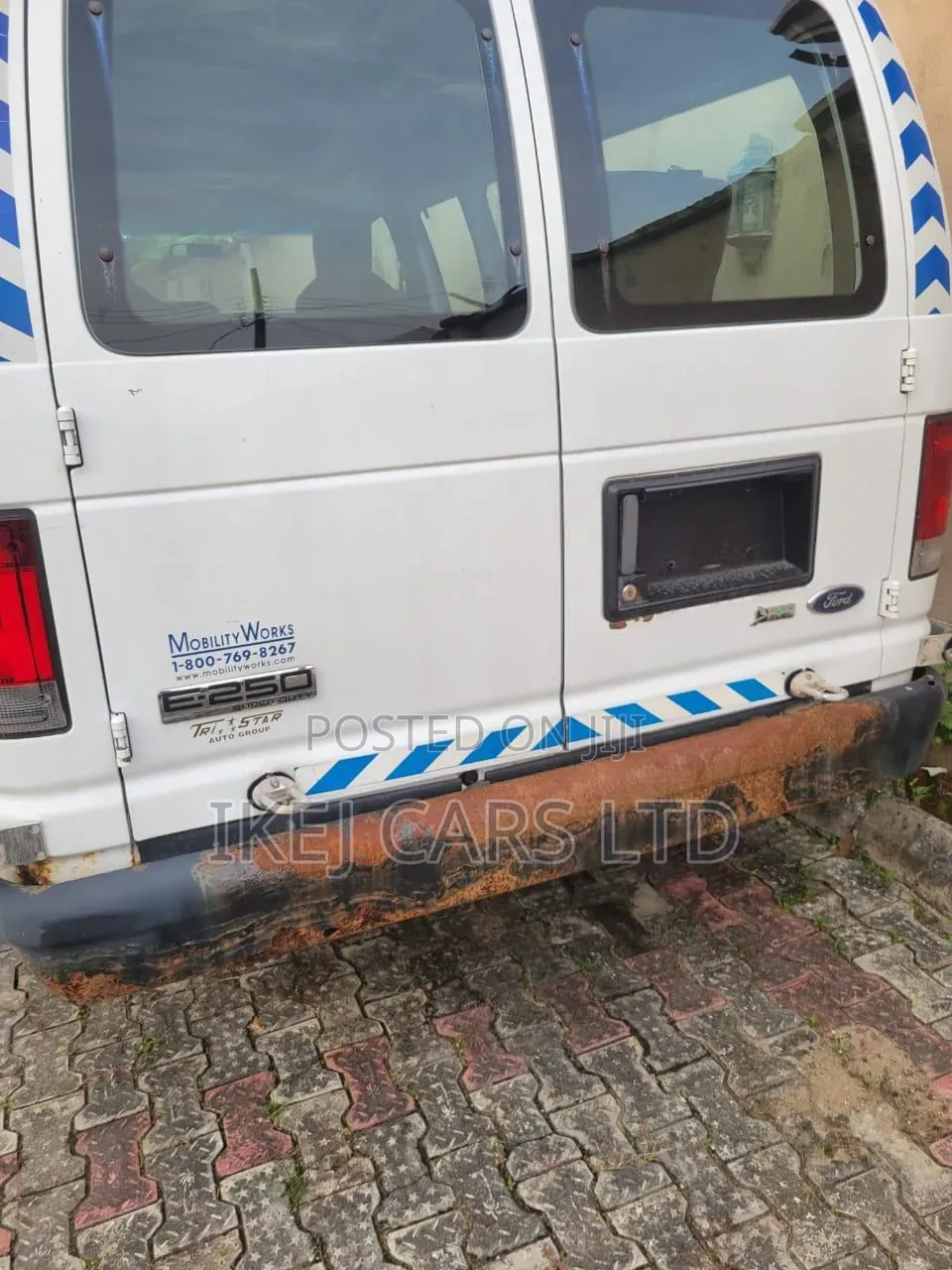 Ford E250 2010 White