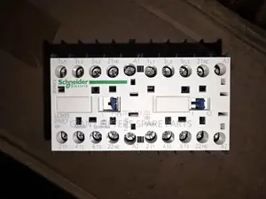 Lc2k09015e7 Reversing Contactor – 48v AC, 9a