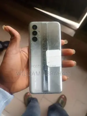 Tecno Pova 3 128 GB Silver