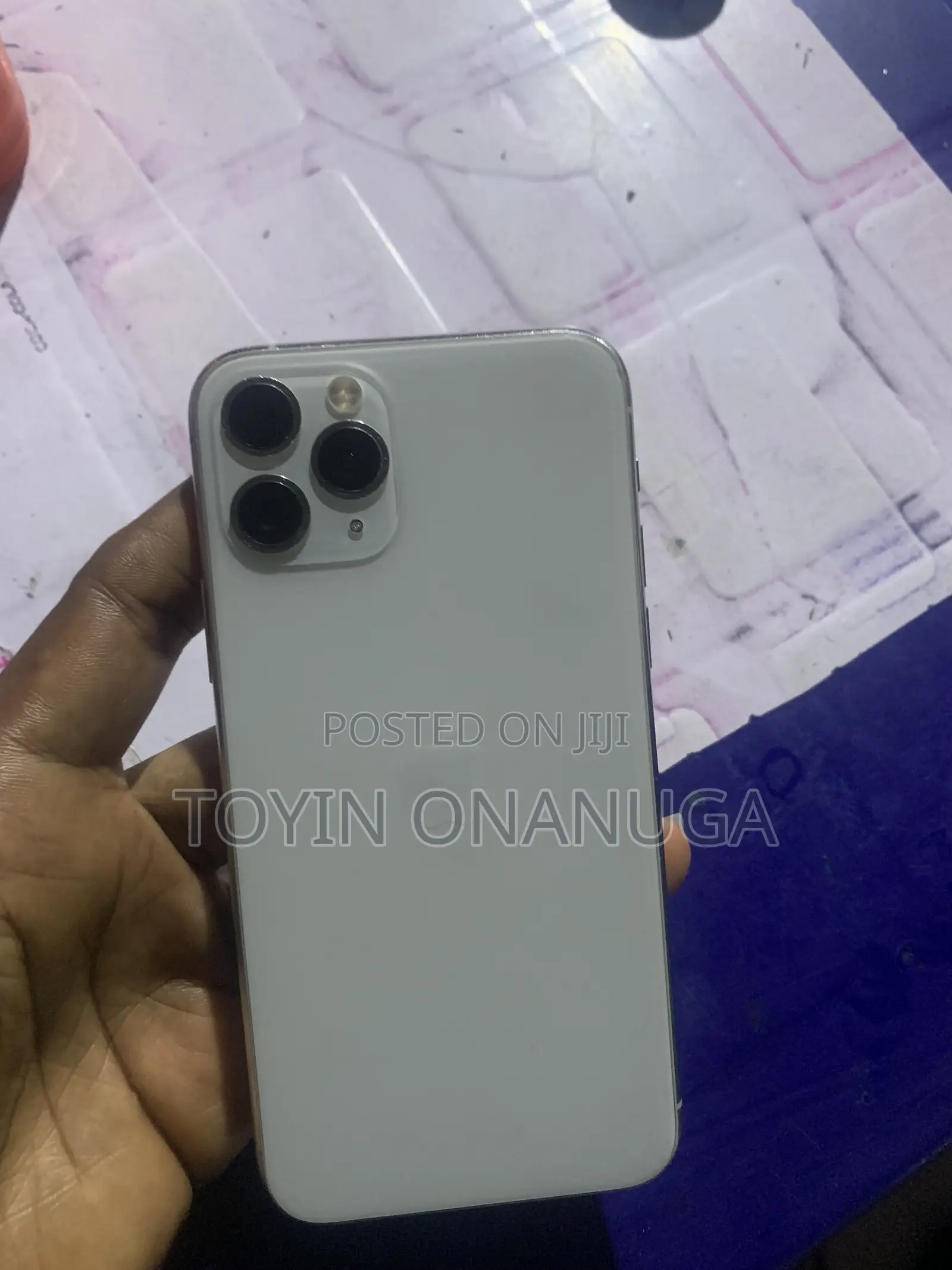 Apple iPhone 11 64 GB White