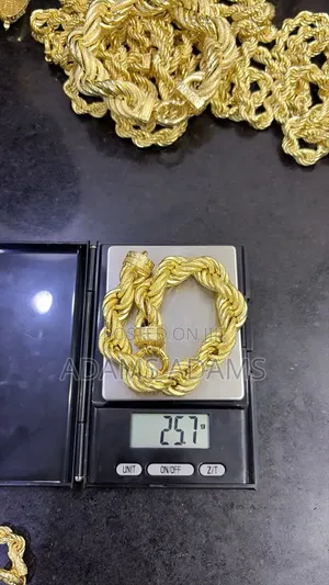 Gold Twist Hand Chain