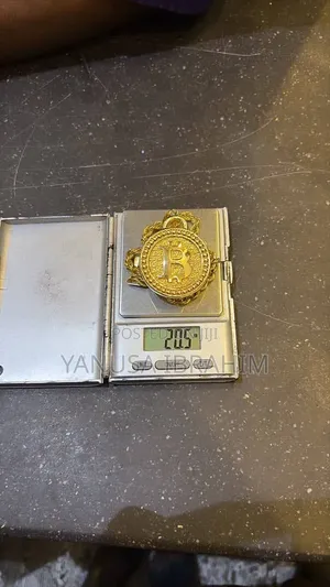 Gold Chain and Pendent