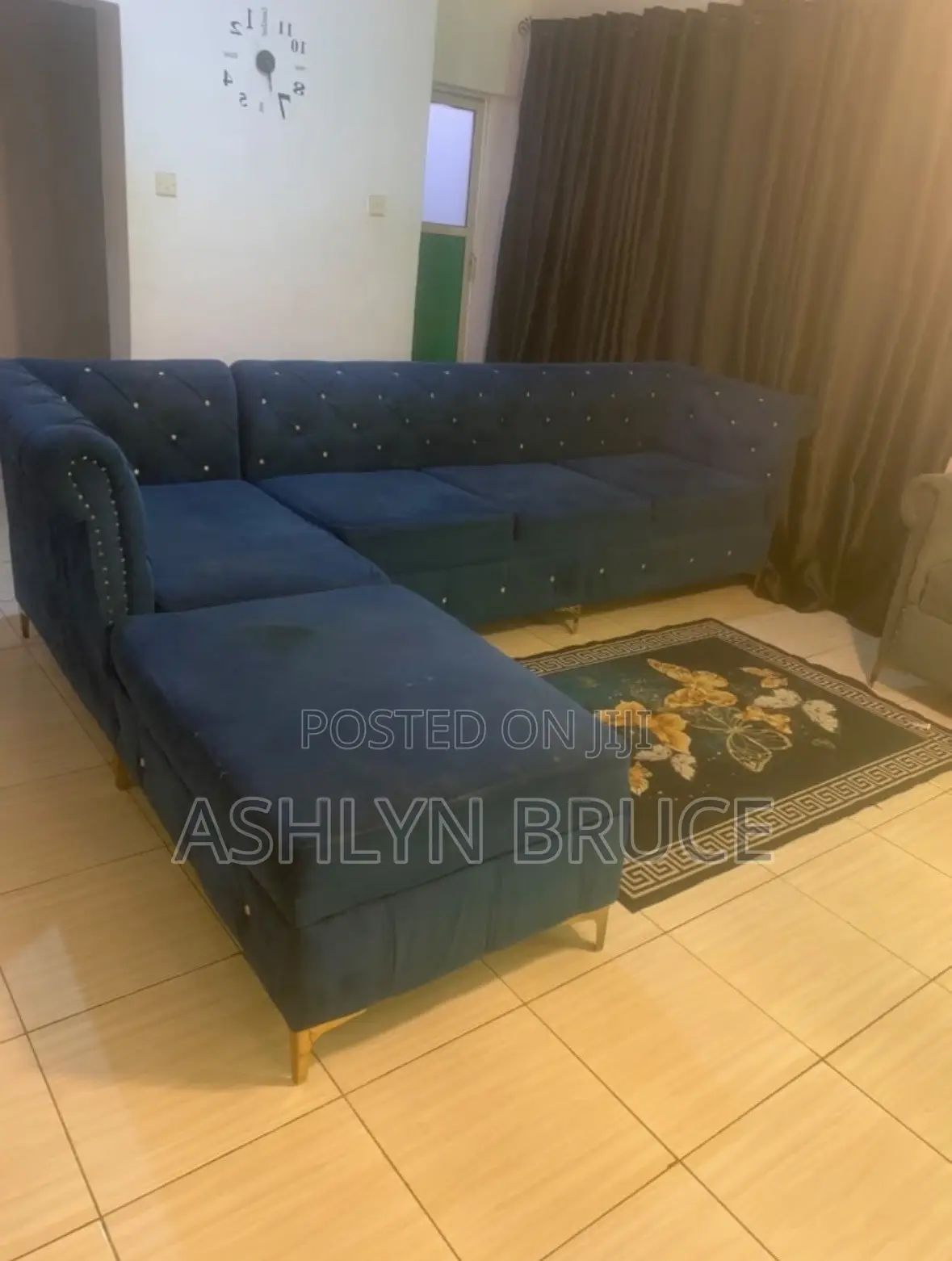 Modern L-Shaped Sofa – Stylish & Comfortable