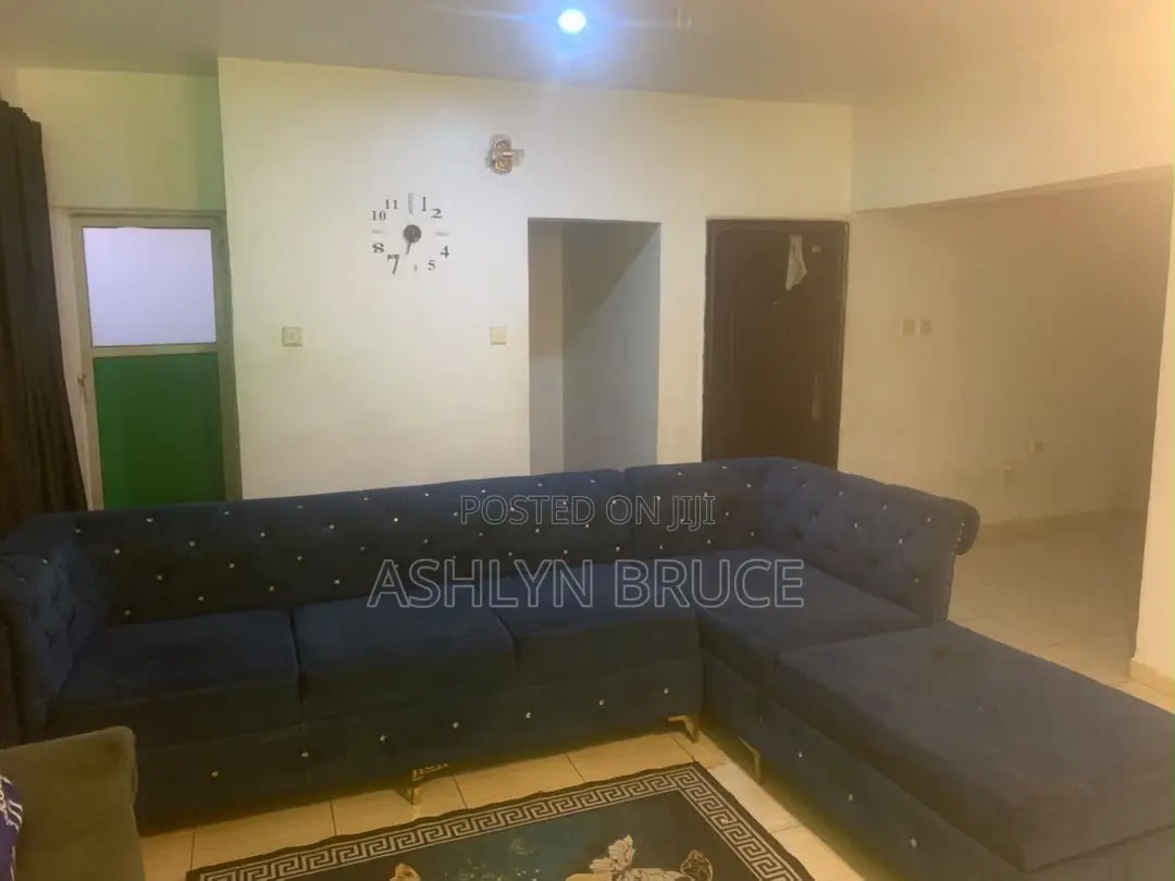 Modern L-Shaped Sofa – Stylish & Comfortable