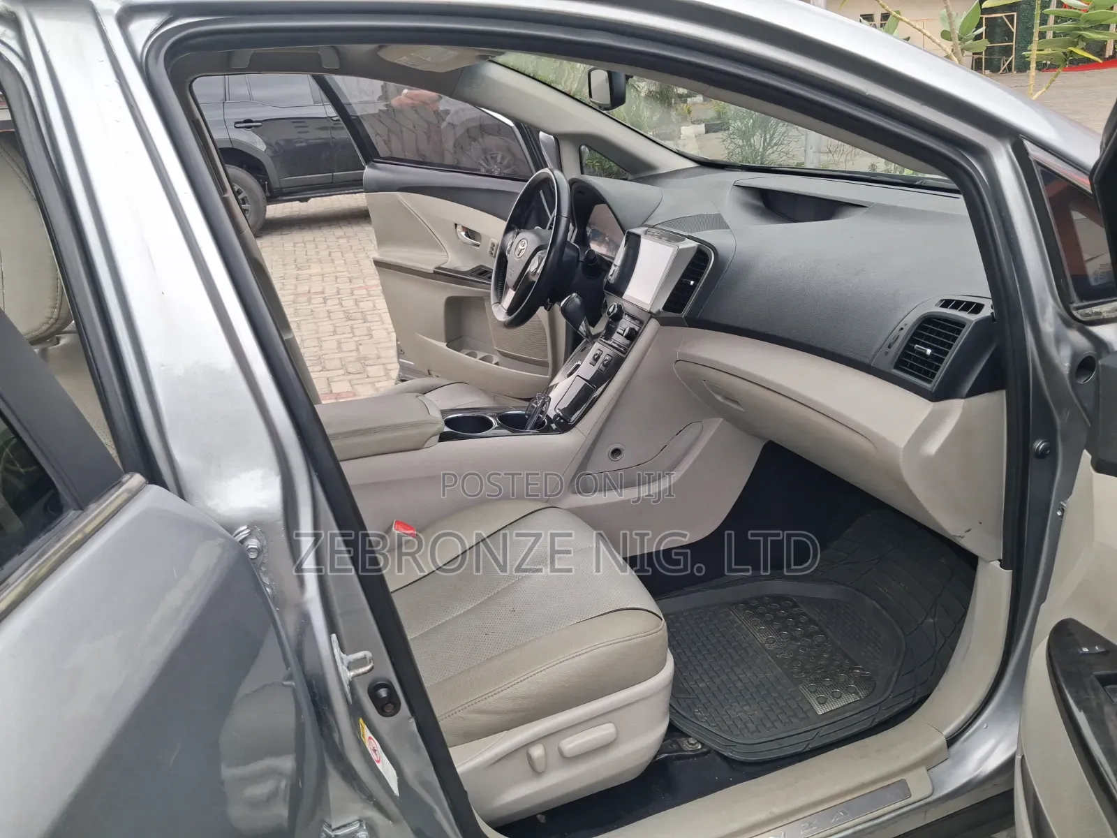 Toyota Venza 2015 Silver