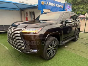 Lexus LX 600 2023 Black