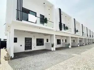 4bdrm Duplex in Ikota for sale