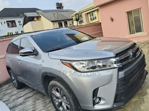 Toyota Highlander 2014 Silver