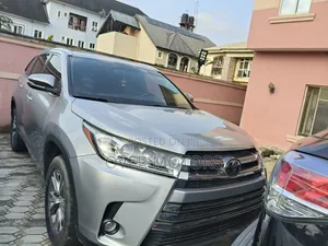 Toyota Highlander 2014 Silver