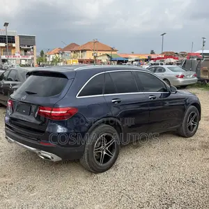 Mercedes-Benz GLC-Class 2018 Blue