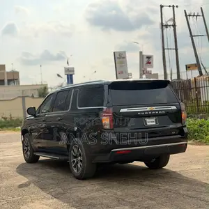 Chevrolet Suburban 2021 Black
