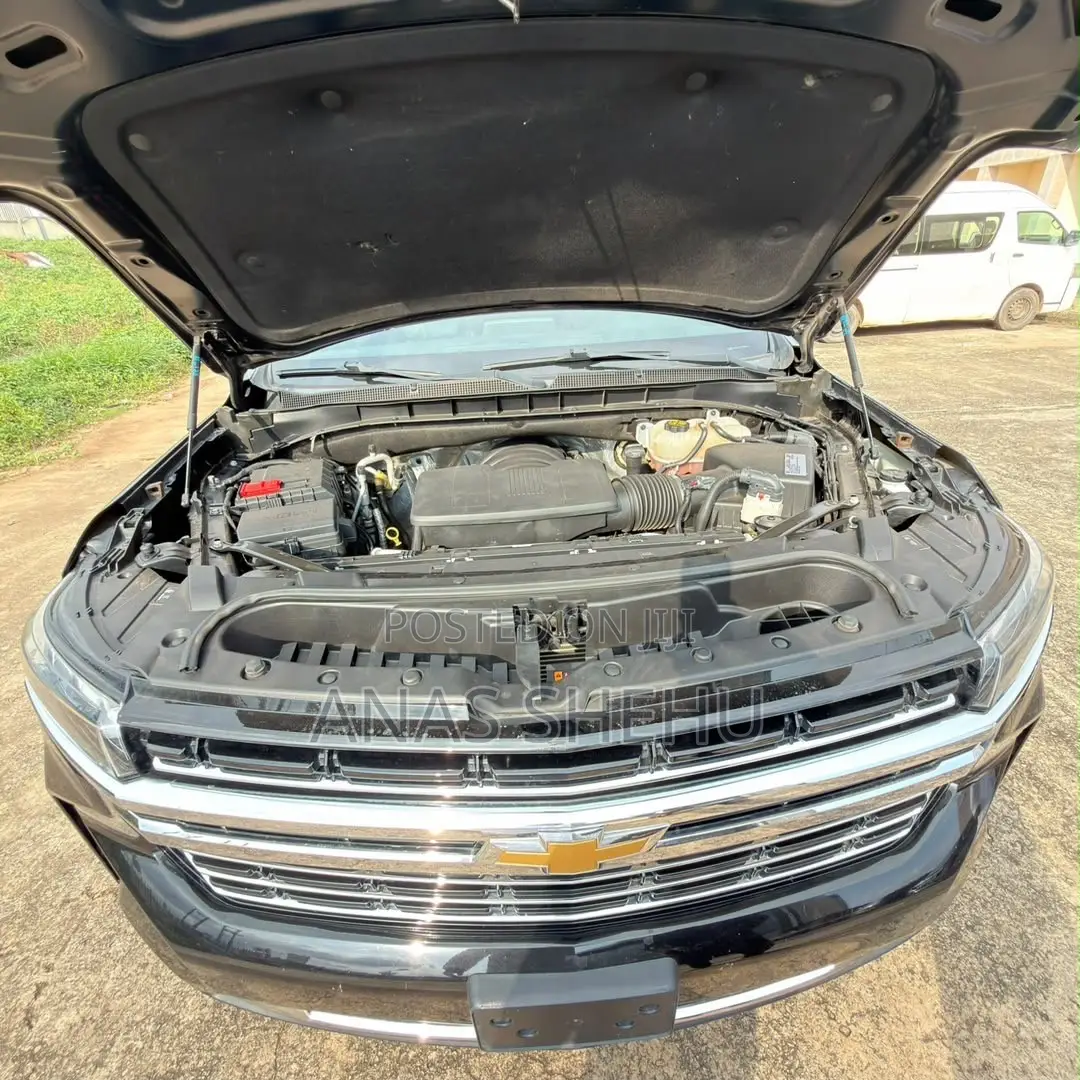 Chevrolet Suburban 2021 Black