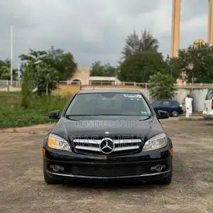 Mercedes-Benz C300 2010 Black