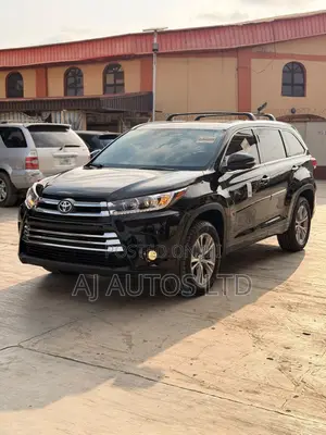 Toyota Highlander XLE 4dr SUV (3.5L 6cyl 6A) 2015 Black