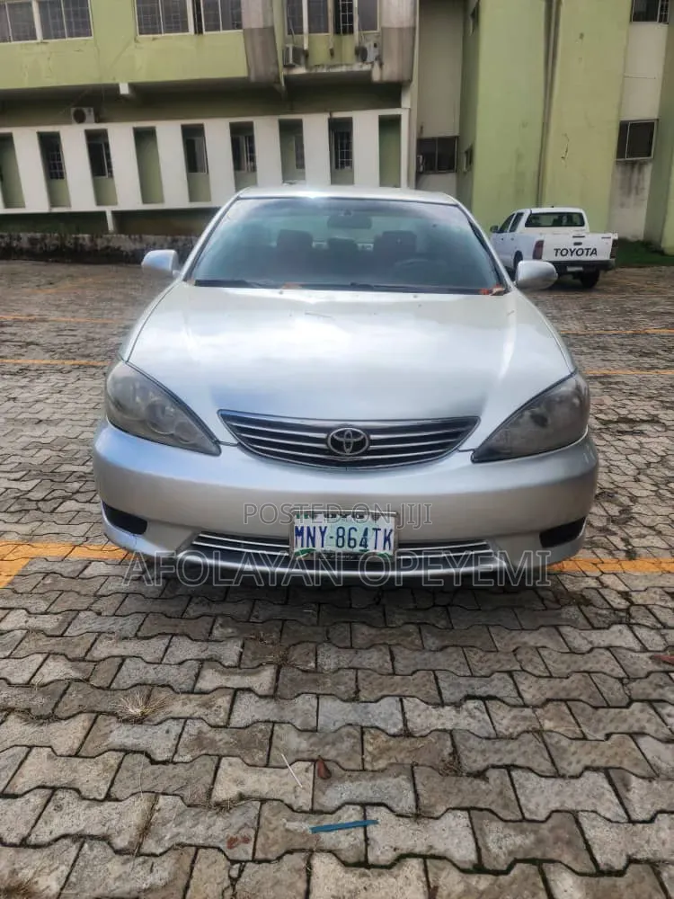 Toyota Camry 2006 Silver