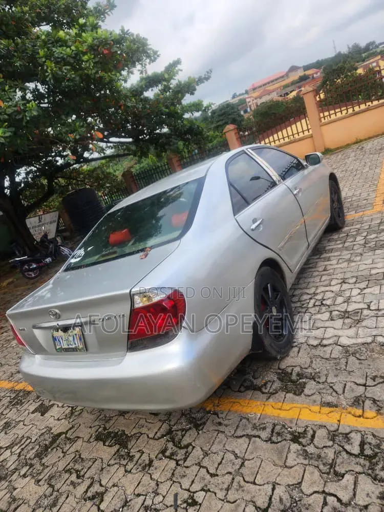 Toyota Camry 2006 Silver