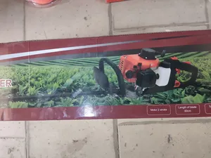 Hedge Trimmer Machine