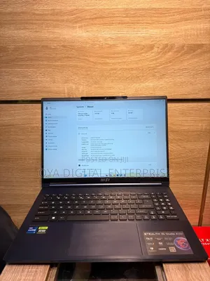 Laptop MSI Stealth 16 Studio A13VG 32GB Intel Core i7 SSD 1T