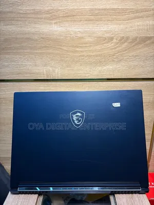 Laptop MSI Stealth 16 Studio A13VG 32GB Intel Core i7 SSD 1T