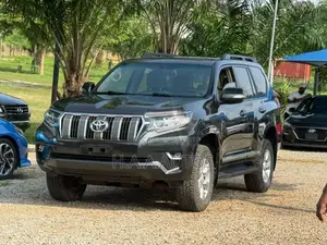 Toyota Land Cruiser Prado 2012 Black