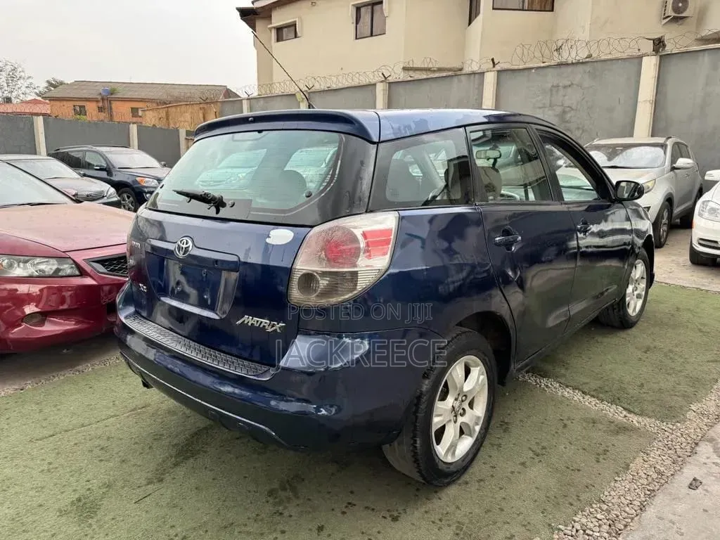 Toyota Matrix 2004 Blue