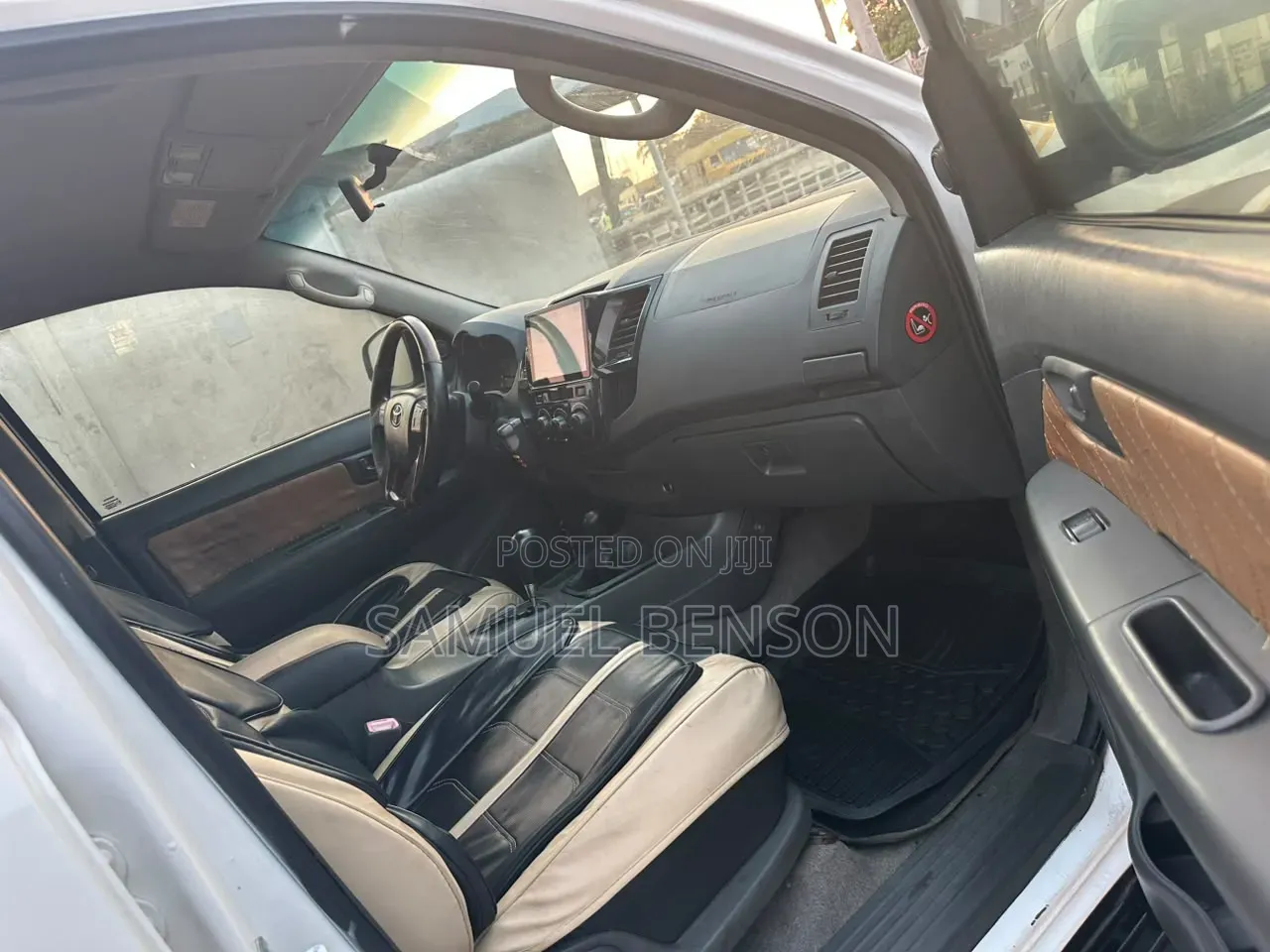 Toyota Hilux 2015 White
